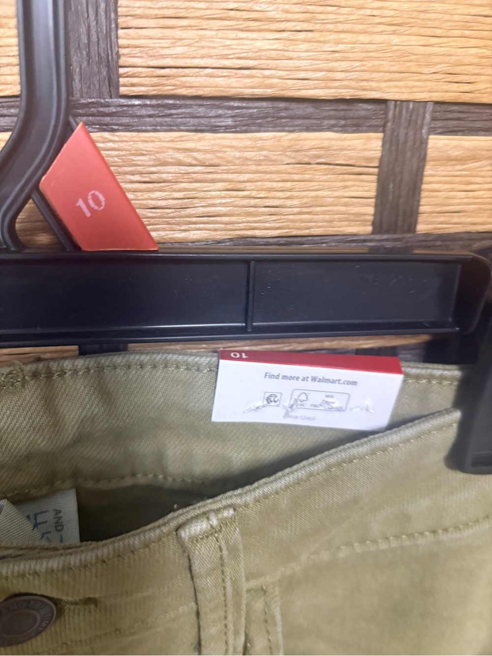 Time and tru green High rise barrel Bermuda shorts size 10 - Picture 4 of 5